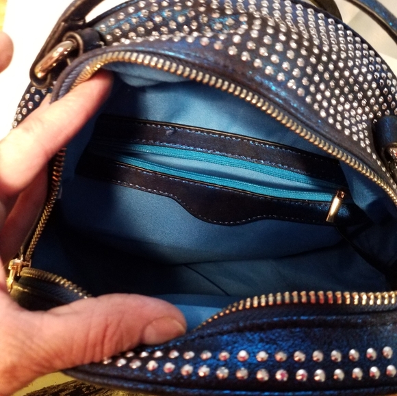 Metallic blue 2 pc Handbag - Picture 5 of 8